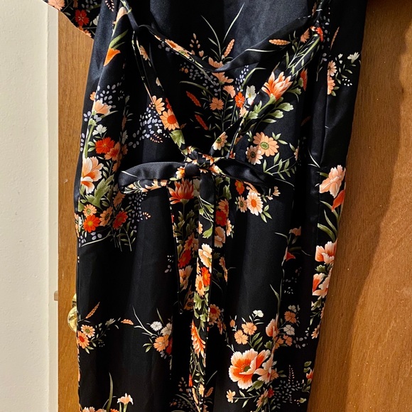 90s Robe - Picture 3 of 3